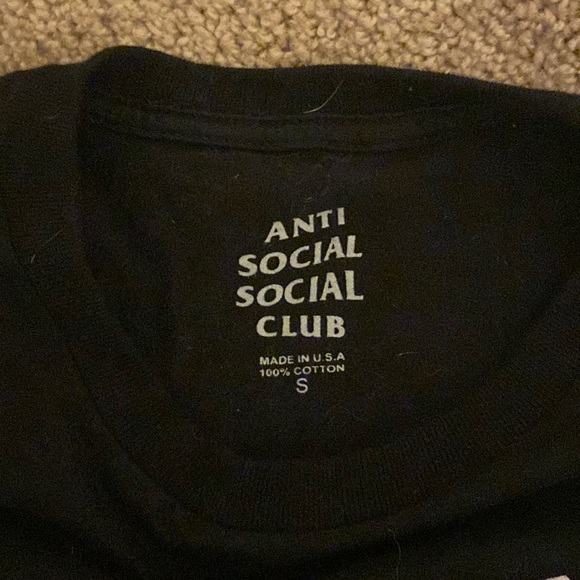 Shirt - Picture 2 of 3